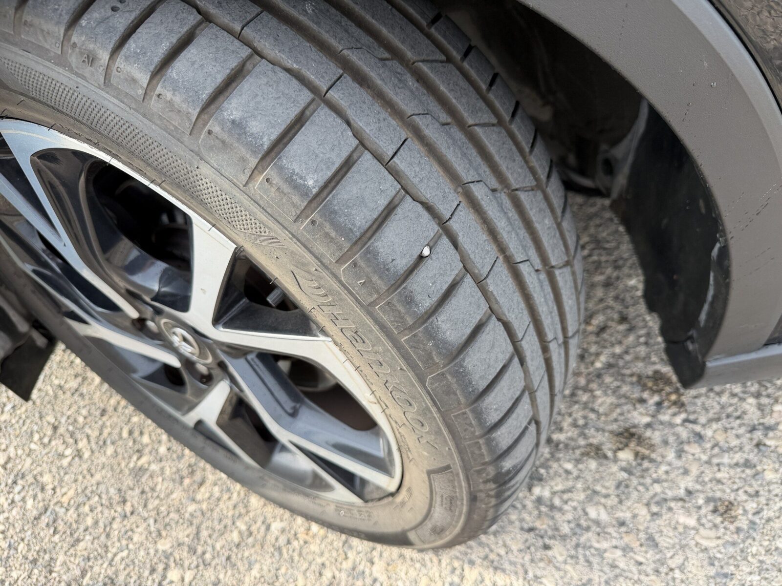 TOYOTA C-HR 1.8 HIBRIDO