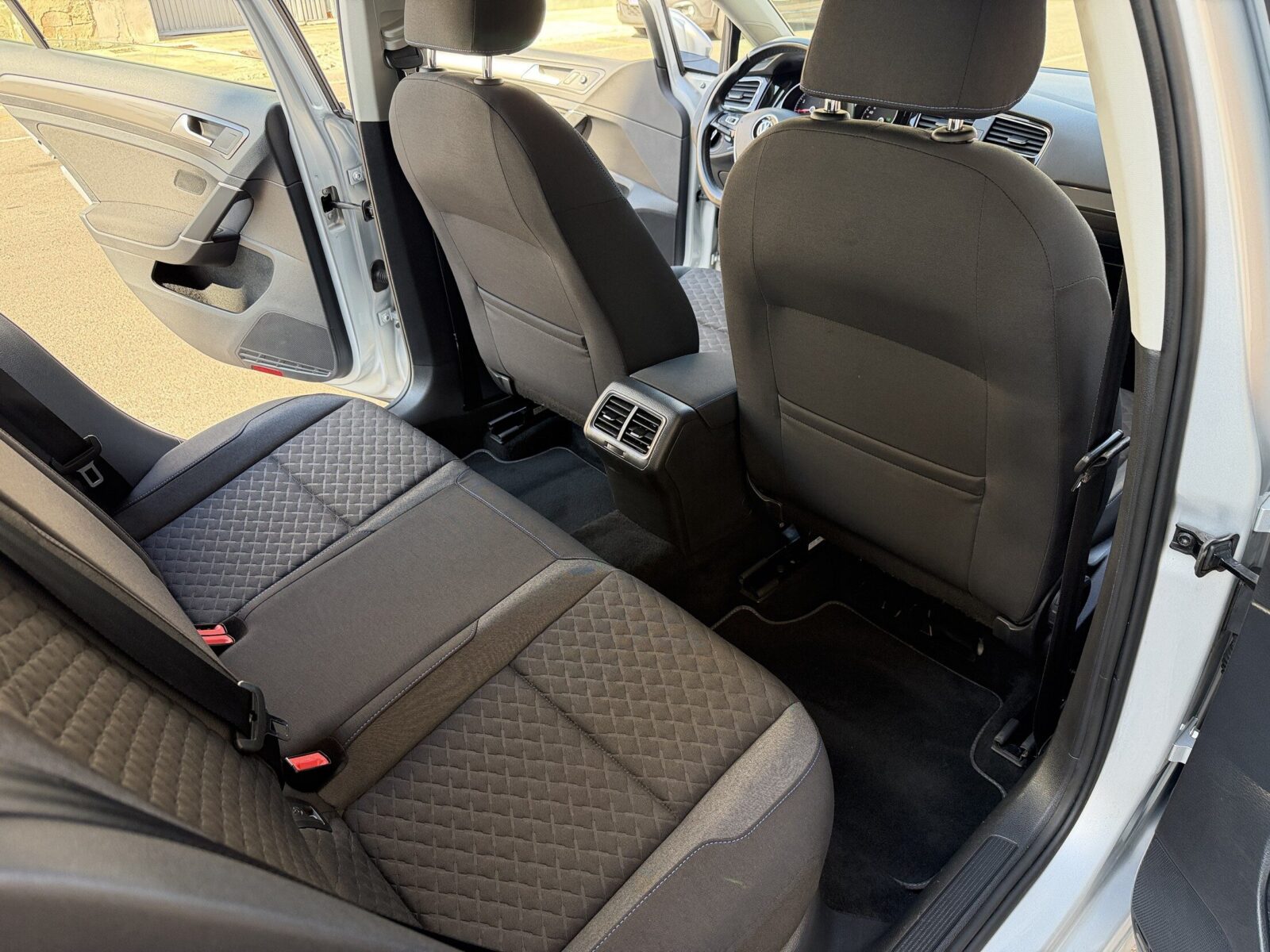 VOLKSWAGEN 1.5 TSI