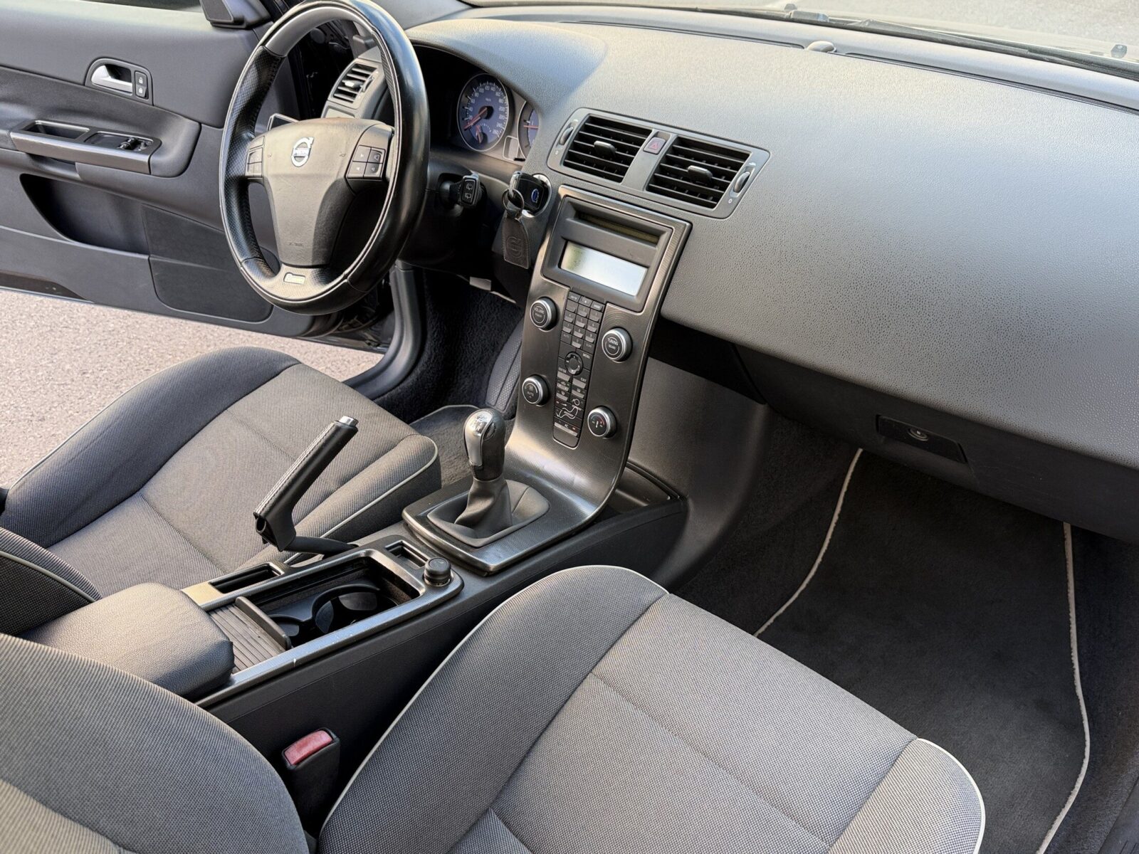 VOLVO C30 R DESING