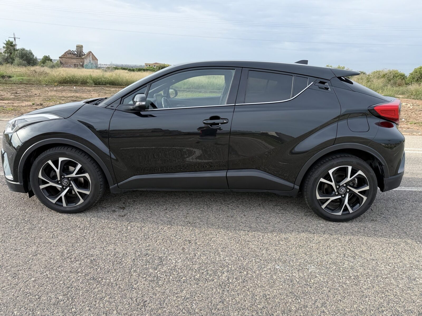 TOYOTA C-HR 1.8 HIBRIDO